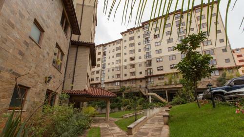 Serene Valley Apartments & Spa