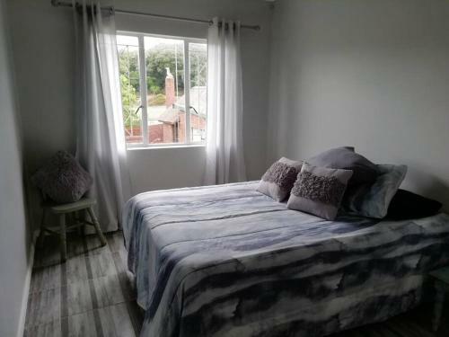 Charlotte's Web - Beach Cottage - Queensberry Bay