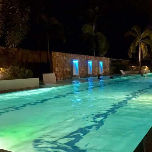 Apartamento Entire 2br Condo Unit@8 Spatial Condominium