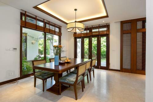 Deluxe Villas In Da Nang Resort