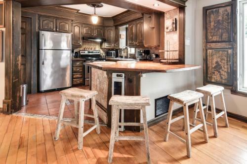 Chalet Vue Sur La Riviere St-maurcie