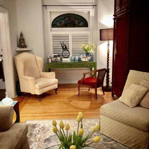 Bed & Breakfast Grey Gardens Hamilton Instant Hotel