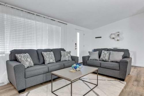 Modern And Comfy 3 Bdrm Near Melrose District