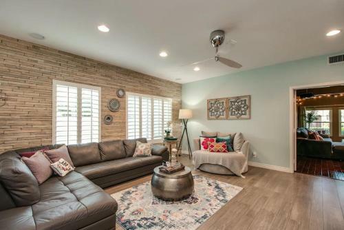 Luxe Scottsdale Home Wpool, Spa, & Tesla Charger
