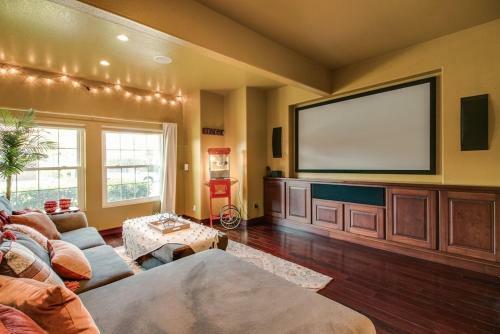 Luxe Scottsdale Home Wpool, Spa, & Tesla Charger