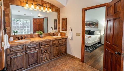 Entertainers Dream In Scottsdale Wpool And Games