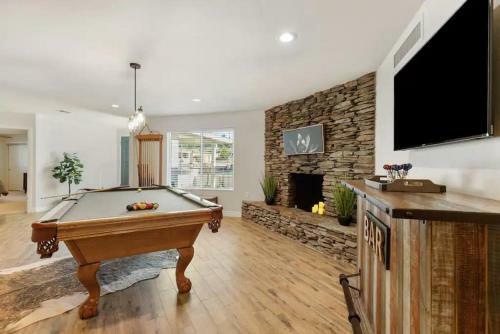 Relaxing Getaway Home Wserene Yard And Pool