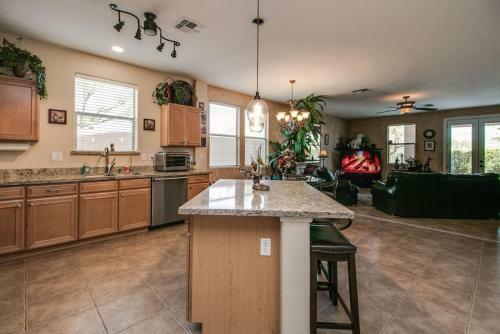 Beautiful Vacation Getaway Wgame Room & Views