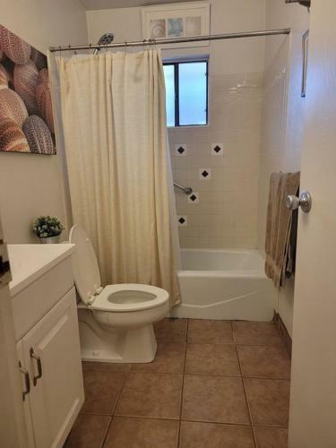 Private Bedroom # 2 In Great Location Wpool