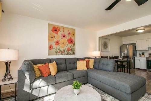 Cozy Arcadia Hideaway Wcharm & Style