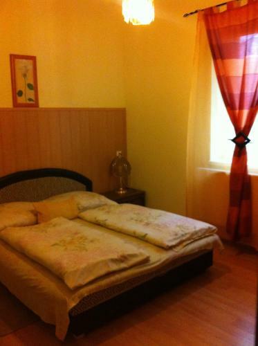 Hostal Op-art Etterem Es Panzio