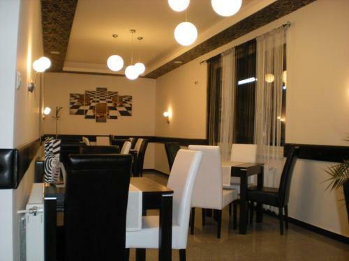 Hostal Op-art Etterem Es Panzio