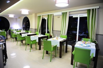 Hotel Chez Le Sourire