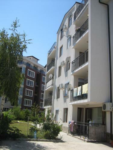 Apartment Lazur By The Sea