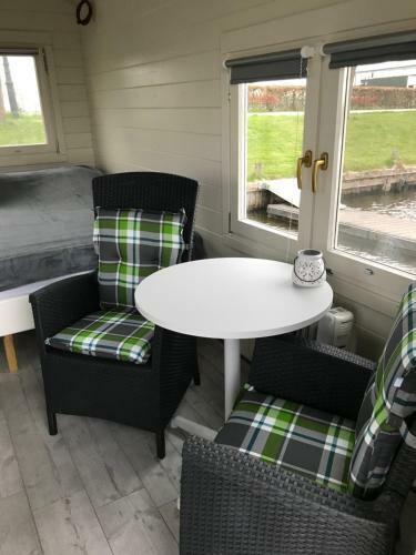 Lodge Waterhut 2 Aduarderzijl