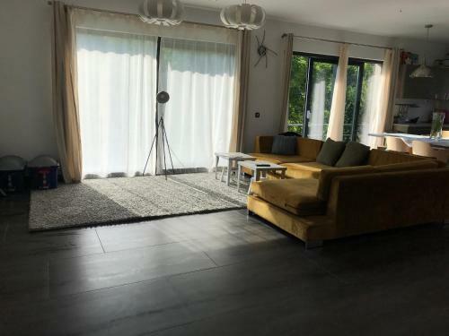 Andreea?s Cozy House For 5