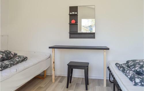 Stunning Home In V�rmd� With Wifi And 2 Bedrooms