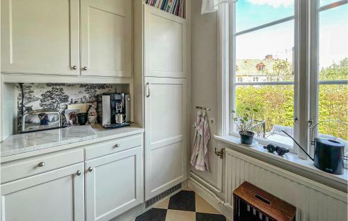 Nice Home In G�teborg With Wifi And 3 Bedrooms