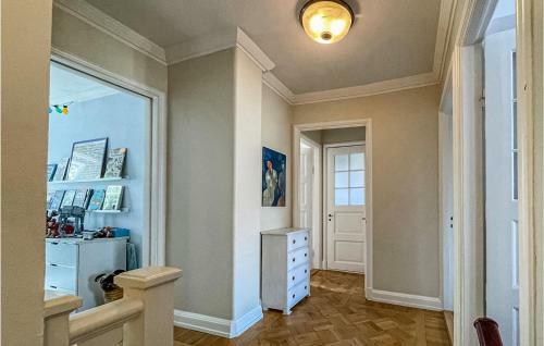 Nice Home In G�teborg With Wifi And 3 Bedrooms