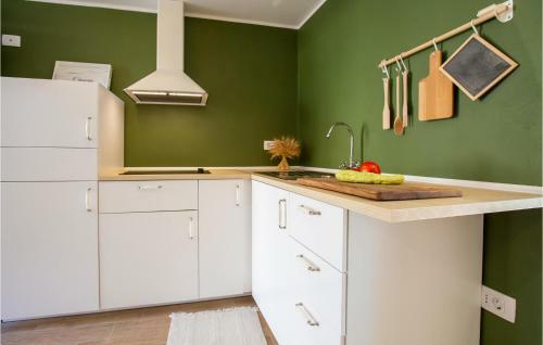 Awesome Home In Gracisce With 1 Bedrooms