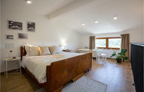 Awesome Home In Gracisce With 1 Bedrooms