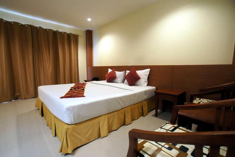 Hotel Khaolak Sunset Resort