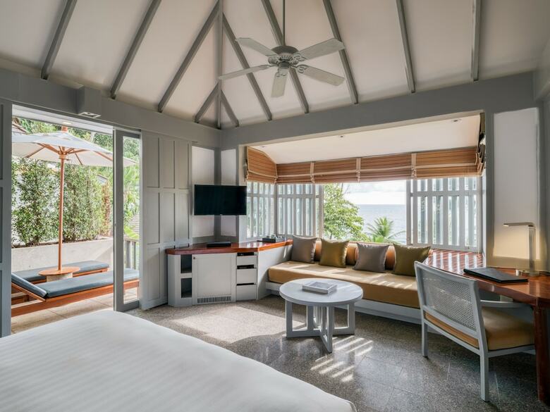 Hotel The Surin Phuket