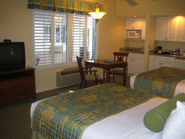 Holiday Inn Hotel & Suites Harbourside