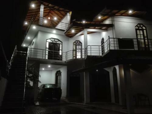 Hostal Casa Dolce - White Villa