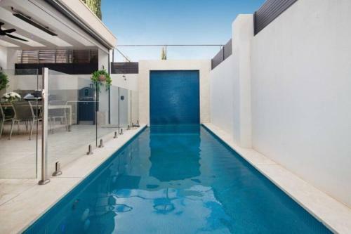 Deluxe Norwood 3 Bdrms, Pool, Wifi Sleeps 6