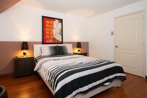 Apartamento French Colonial Home