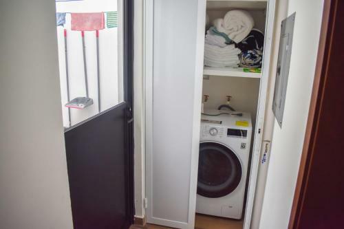 Apartamento Departamento En Zona Dorada !