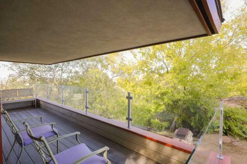 Hilltop Retreat, Main House