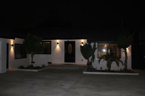 Pearl Beach Villa Huntington Beach