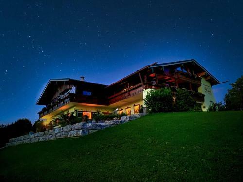 Apartamento G�stehaus L�rcheck Berchtesgaden Fewo Bergfeuer