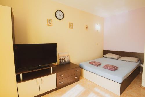 Apartamento ~ Elit ~ Studio With A Pool In Sunny Beach