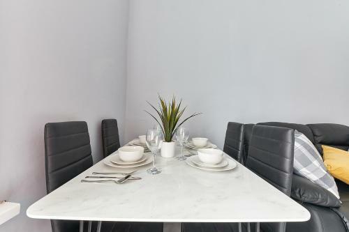 Modern 5 Bed House In Blyth