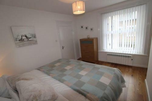 8 Palm Court - A Beautiful Two Bedroom Apartment!