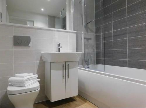 Impeccable Apartment In Birmingham City Centre