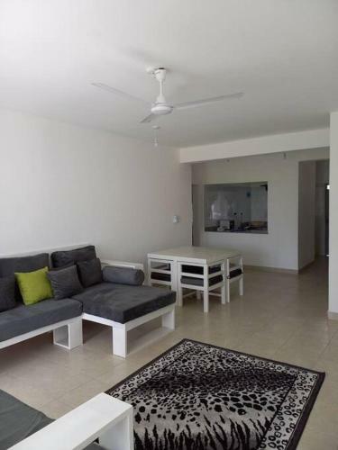 Apartamento Lovely 2-bedroom Condo With A Pool.