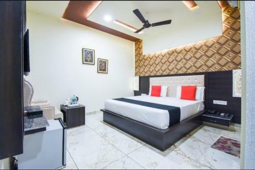 Hotel Ravi Residency