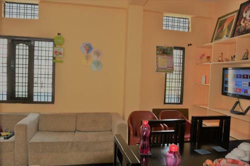 Apartamento 303 Spacious 2bhk, 2bathrooms, Ac, Fully Furnished