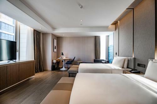 Atour S Hotel Shenzhen Longgang Zhonghaixing