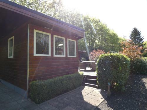 Houten Chalet Nr 19 Op Bospark Trimunt