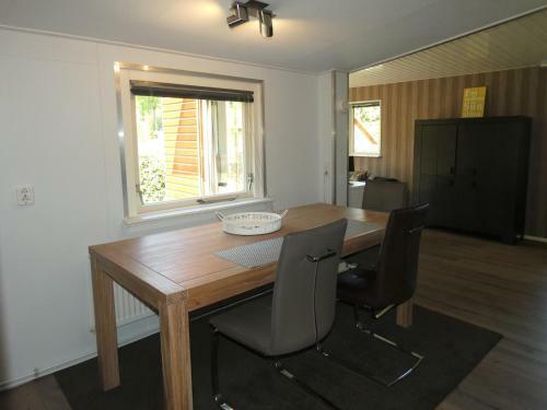 Houten Chalet Nr 19 Op Bospark Trimunt