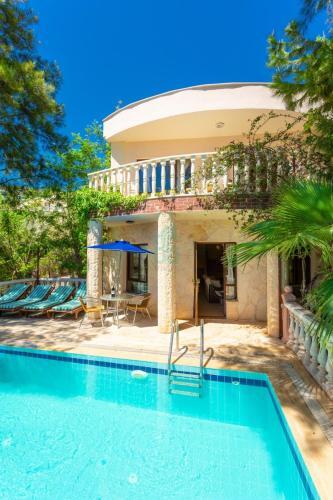 Bg Villas & Aparts (lycian City)