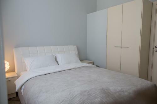 Modern Apartment In City Center
