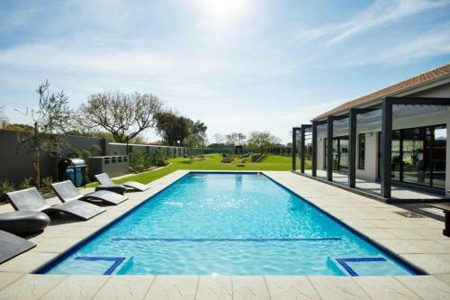 Ventura Luxury Apartment
