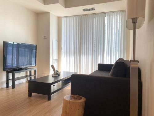 Apartamento Grand View 2br/2ba Condos Cn Tower,union,tiff/mtcc