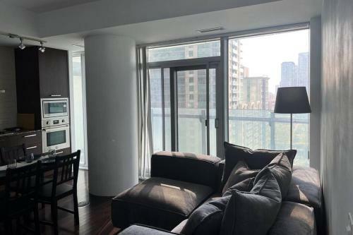 Apartamento 2br Downtown Toronto Condo Steps To Union/cn Tower